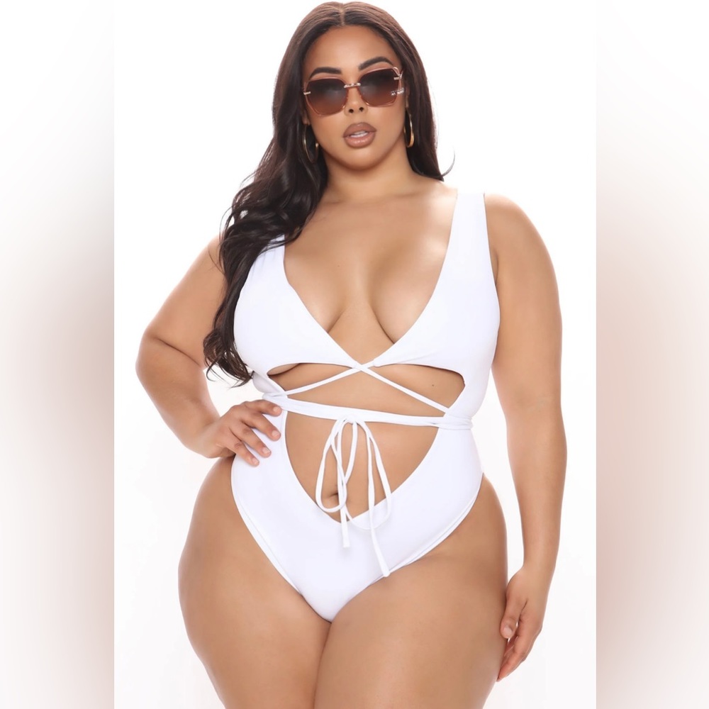 Vitamin Sea Swimsuit - White 🌊🐙